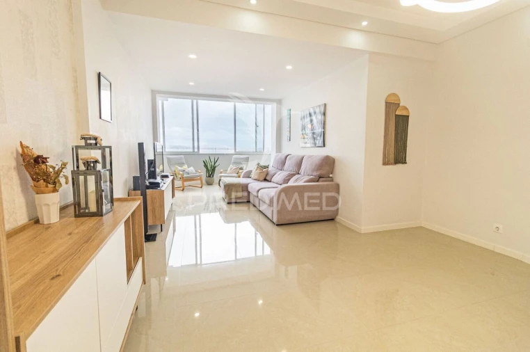 Apartamento T3 para Venda em Almada, Cova da Piedade, Pragal e Cacilhas Foto 6