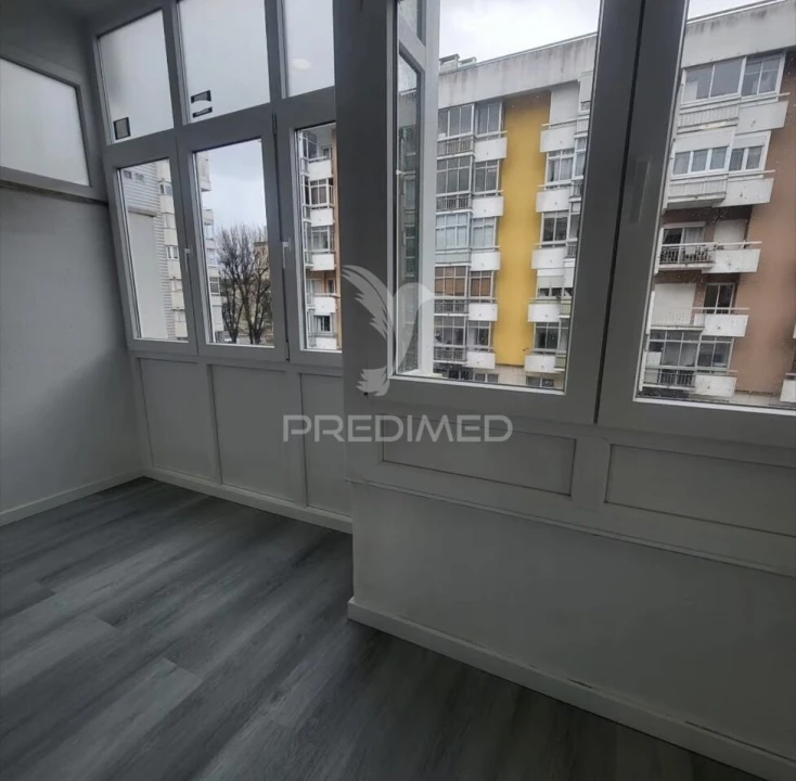 Apartamento T2 para Venda em Oeiras e São Julião da Barra, Paço de Arcos e Caxias Foto 35