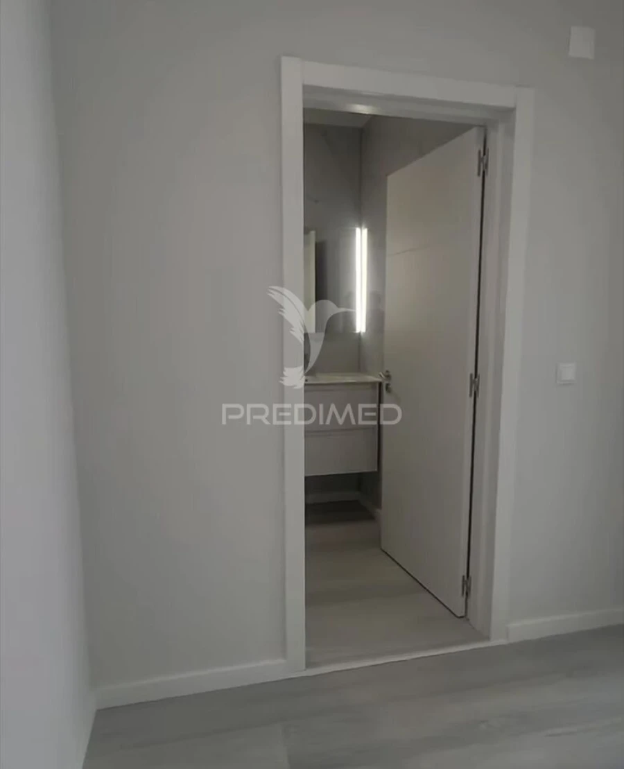 Apartamento T2 para Venda em Oeiras e São Julião da Barra, Paço de Arcos e Caxias Foto 16