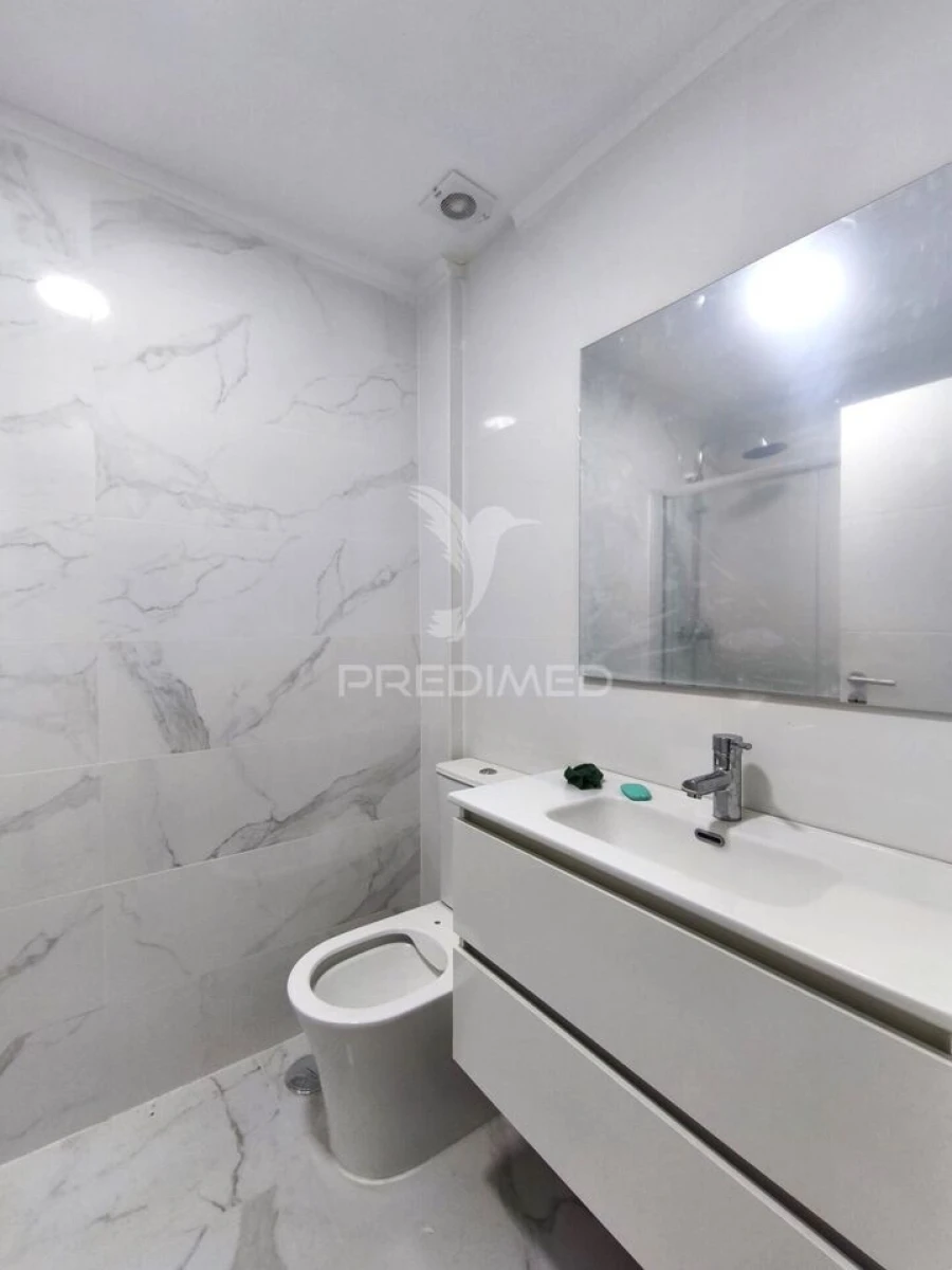 Apartamento T3 para Venda em Queluz e Belas Foto 7