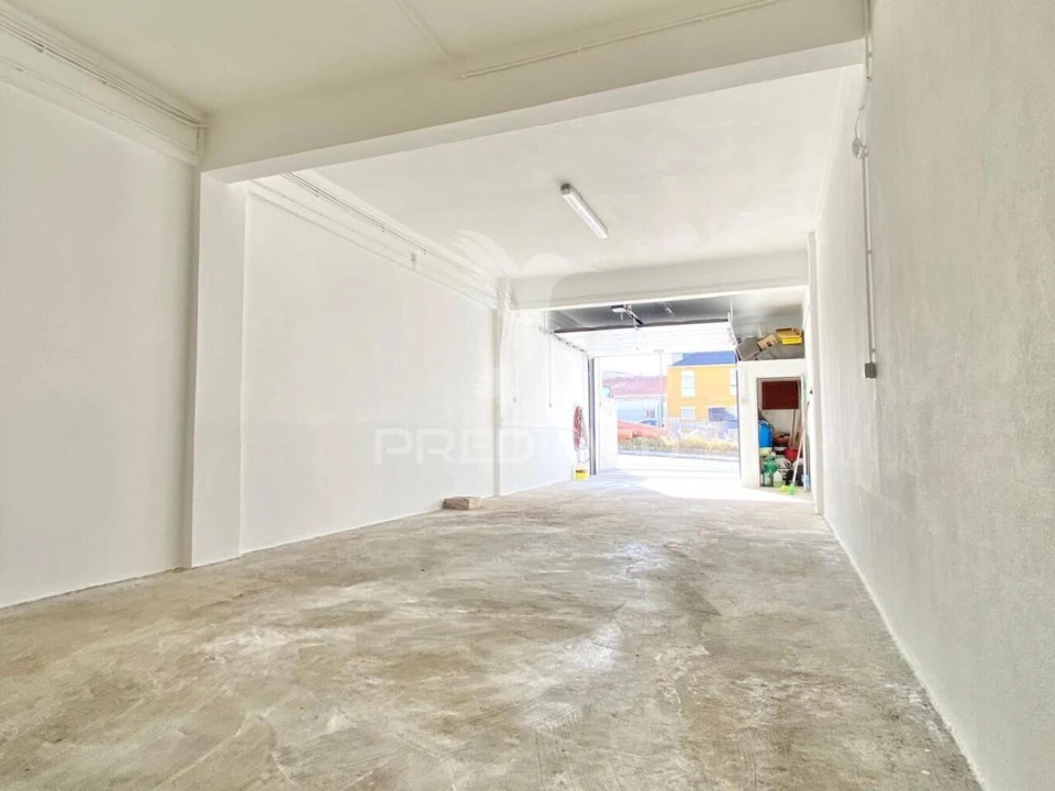 Loja para Venda em Póvoa de Santa Iria e Forte da Casa Foto 25