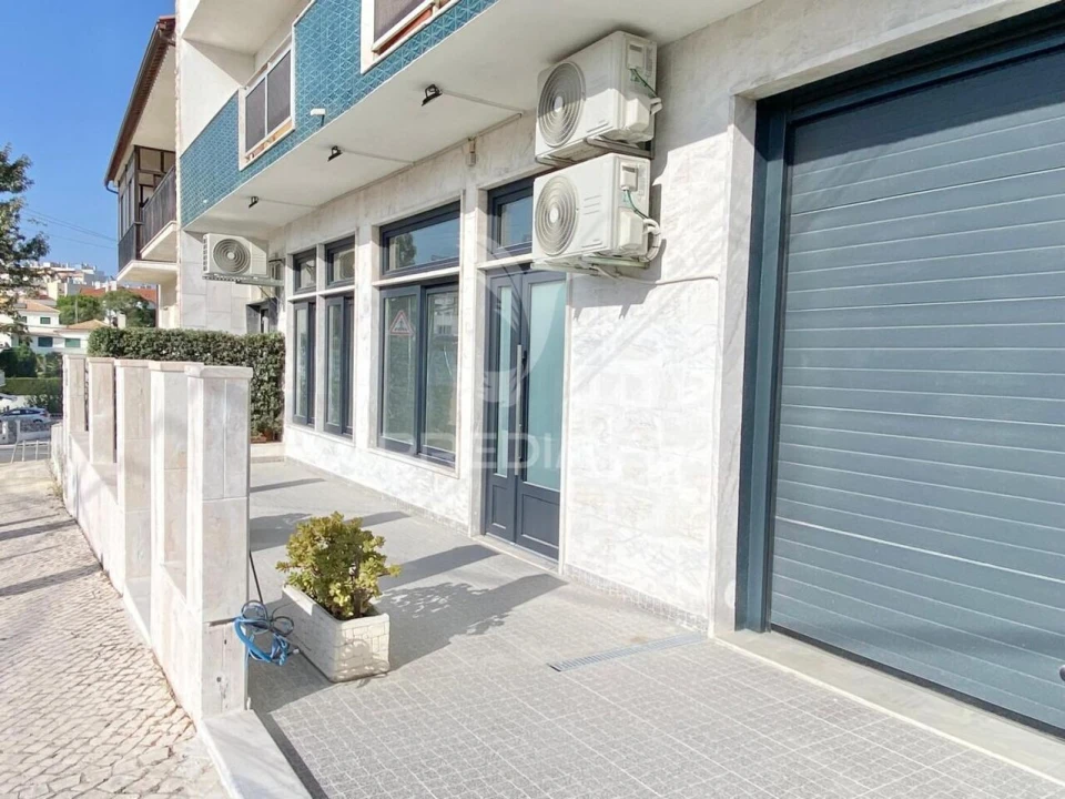 Loja para Venda em Póvoa de Santa Iria e Forte da Casa Foto 27