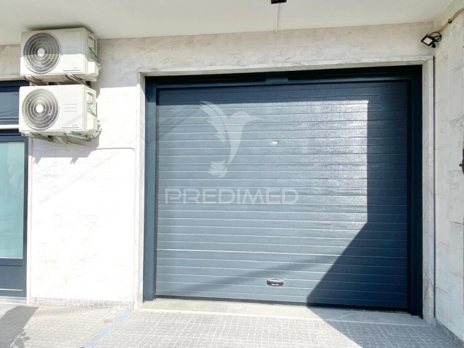 Loja para Venda em Póvoa de Santa Iria e Forte da Casa Foto 26