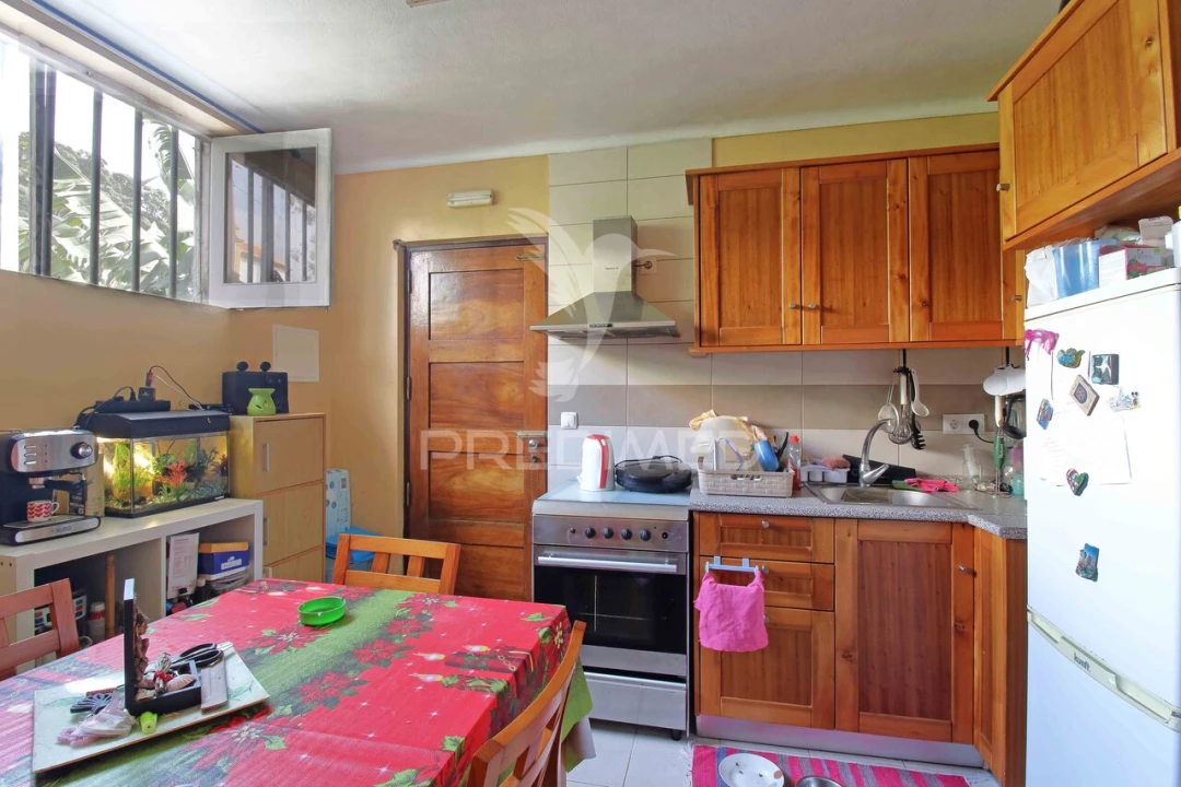 Moradia T4 para Venda em Angra (Nossa Senhora da Conceição) Foto 24