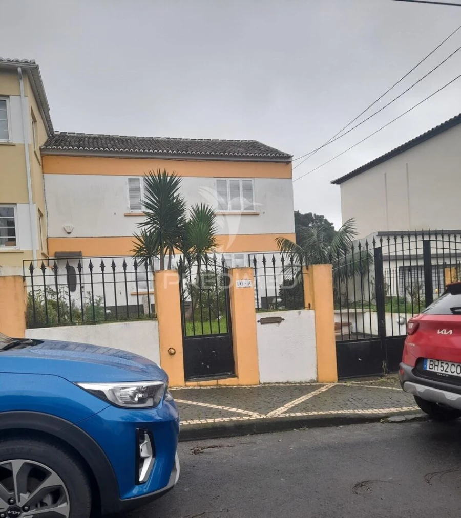 Moradia T4 para Venda em Angra (Nossa Senhora da Conceição) Foto 20