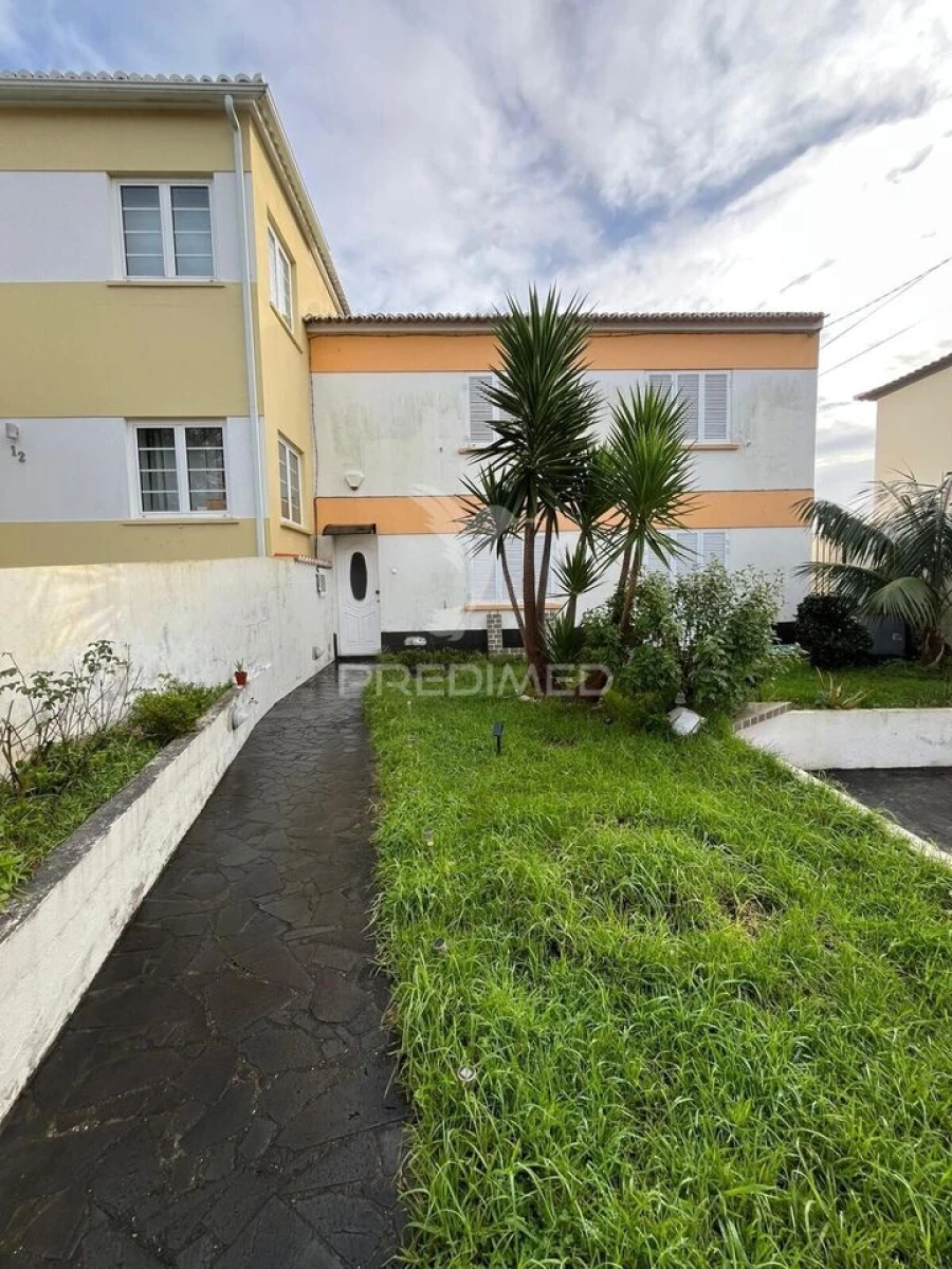 Moradia T4 para Venda em Angra (Nossa Senhora da Conceição) Foto 18