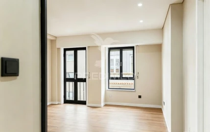 Apartamento T1 para Venda em Lordelo do Ouro e Massarelos