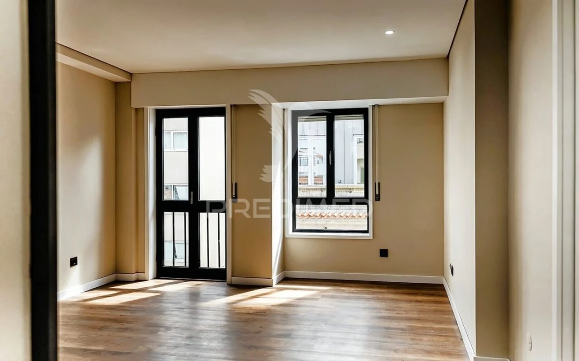 Apartamento T1 para Venda em Lordelo do Ouro e Massarelos Foto 2