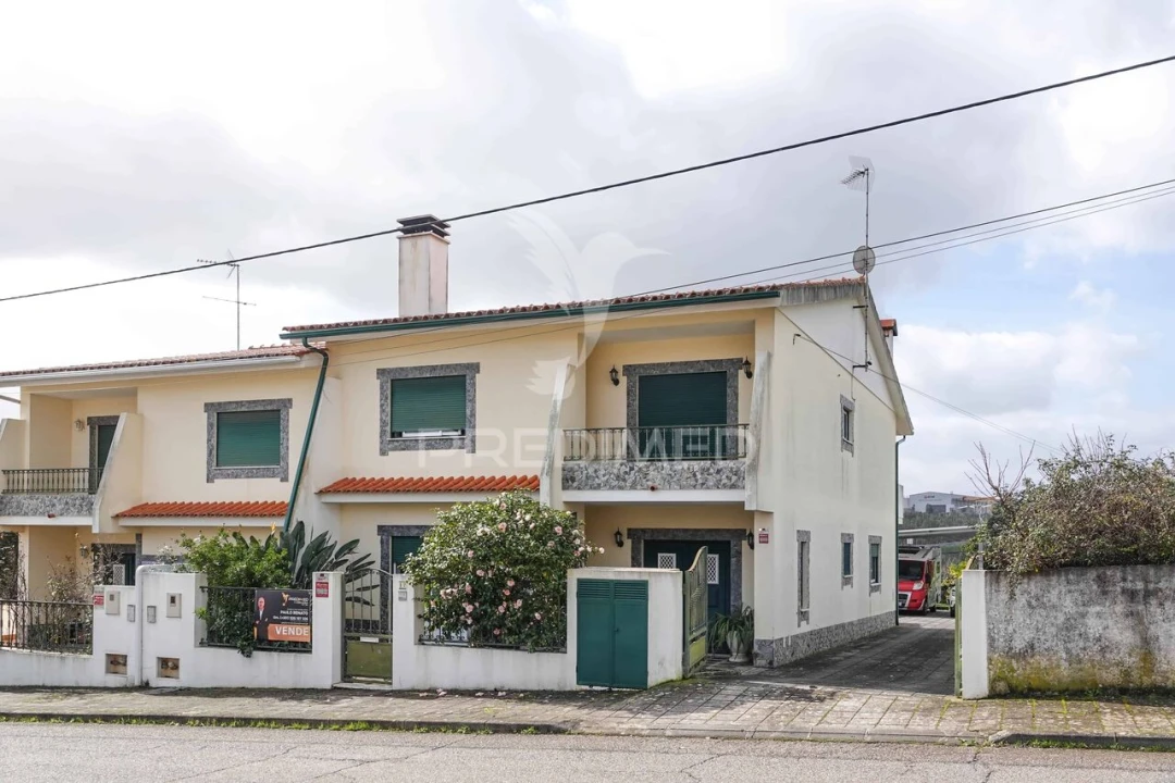 Moradia T4 para Venda em Abrantes (São Vicente e São João) e Alferrarede Foto 2