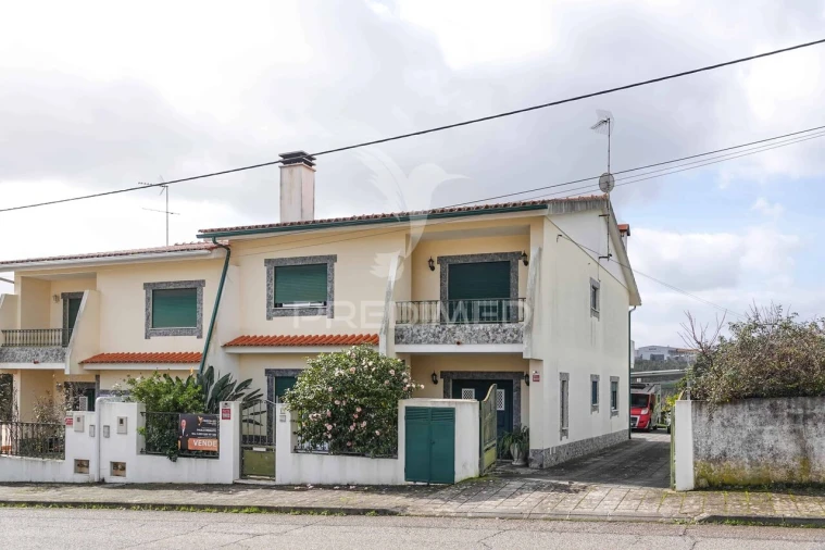 Moradia T4 para Venda em Abrantes (São Vicente e São João) e Alferrarede Foto 2