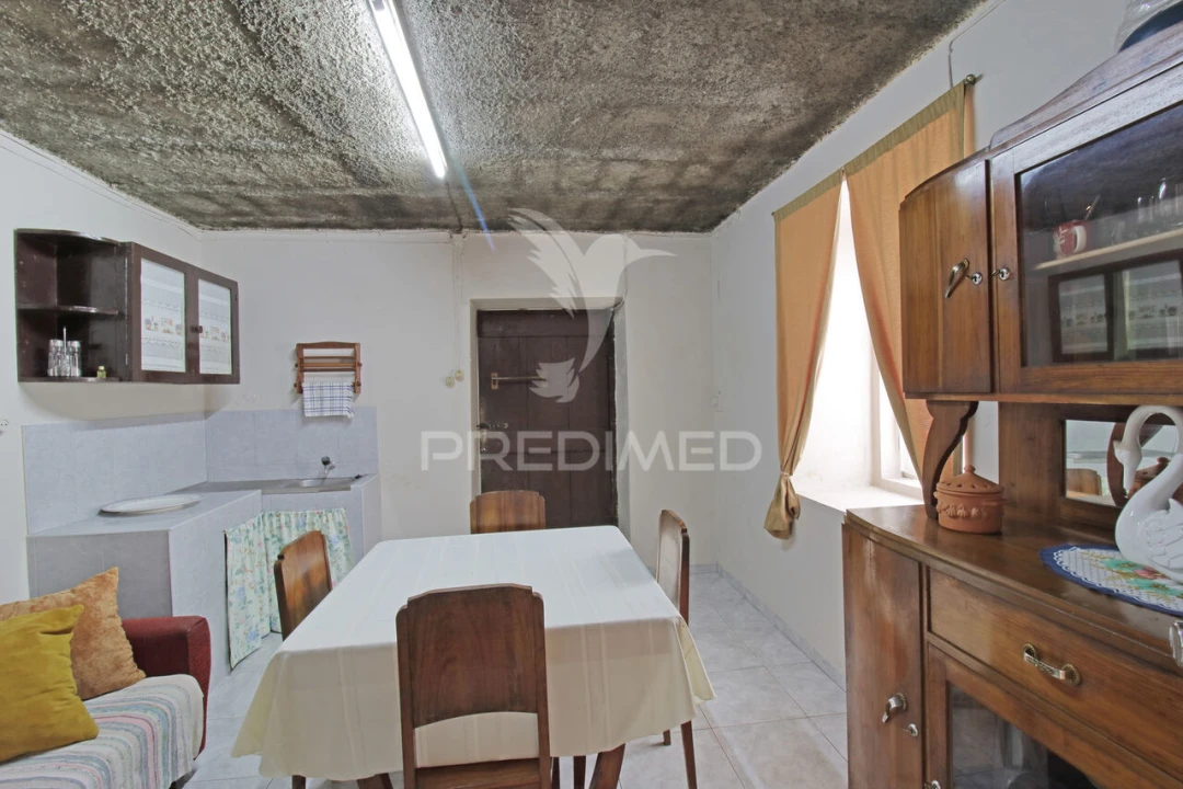 Moradia T3 para Venda em Angra (São Pedro) Foto 6