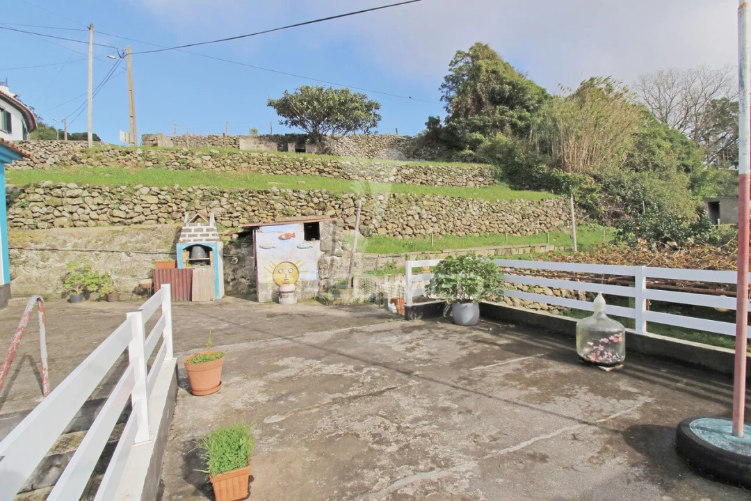 Moradia T3 para Venda em Angra (São Pedro) Foto 23