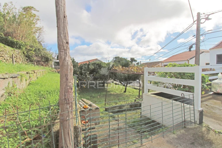 Moradia T3 para Venda em Angra (São Pedro) Foto 21