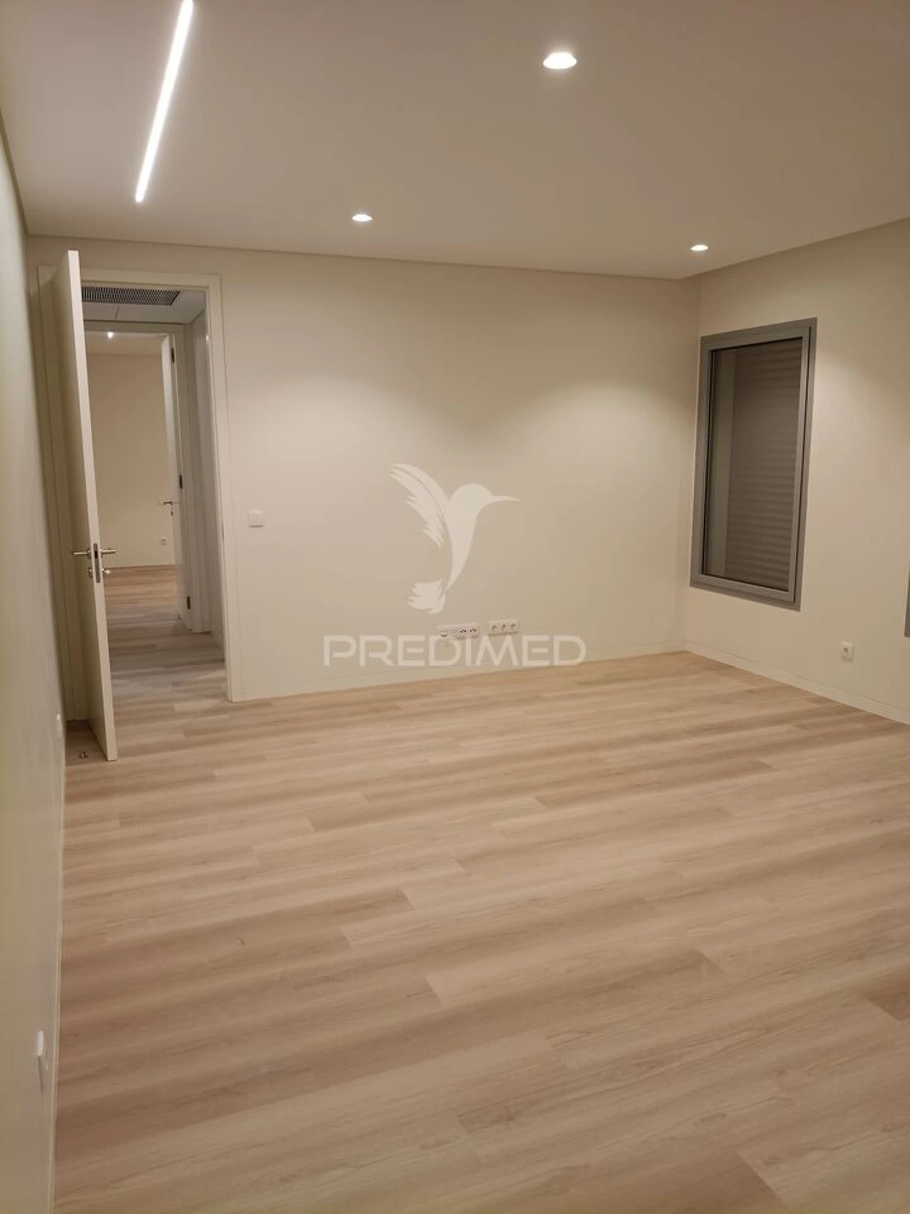 Apartamento T2 para Venda em Lordelo do Ouro e Massarelos Foto 1