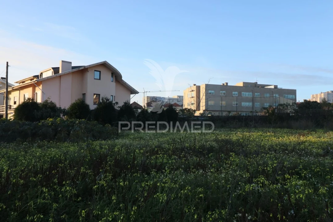 Terreno para Venda em Gulpilhares e Valadares Foto 3