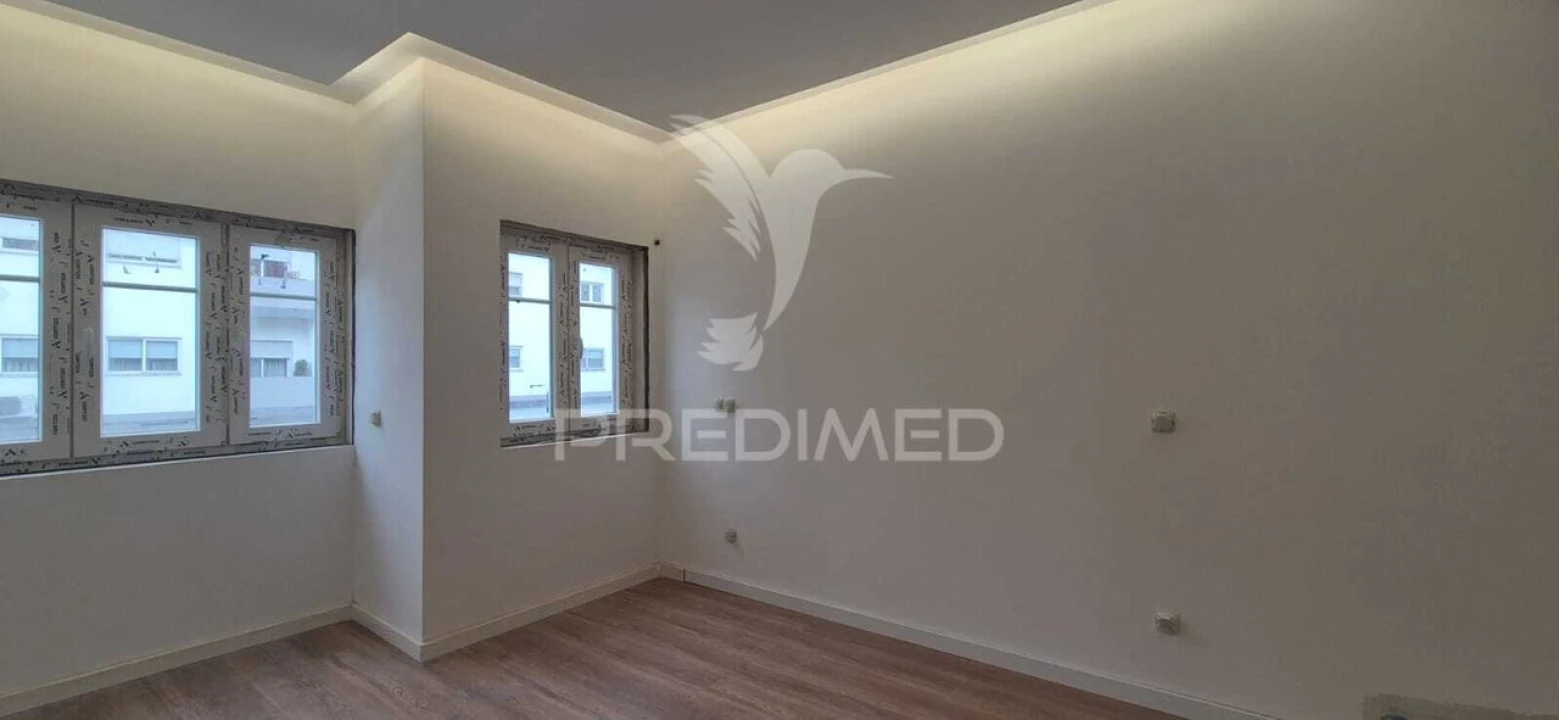 Apartamento T2 para Venda em Braga (Maximinos, Sé e Cividade) Foto 5