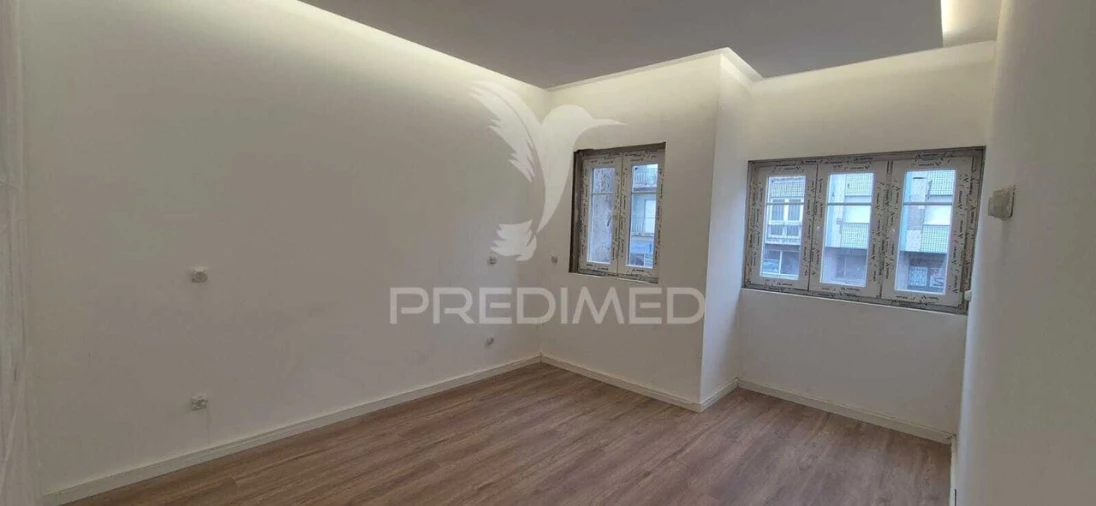 Apartamento T2 para Venda em Braga (Maximinos, Sé e Cividade) Foto 4