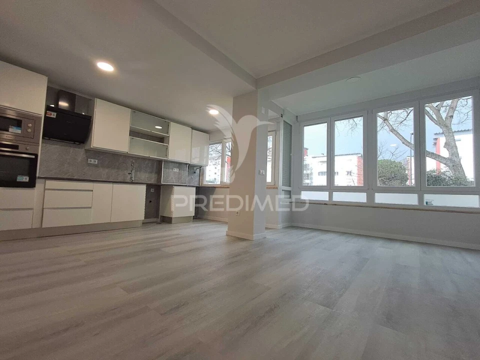 Apartamento T2 para Venda em Oeiras e São Julião da Barra, Paço de Arcos e Caxias Foto 5