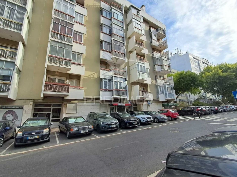 Apartamento T2 para Venda em Oeiras e São Julião da Barra, Paço de Arcos e Caxias Foto 1
