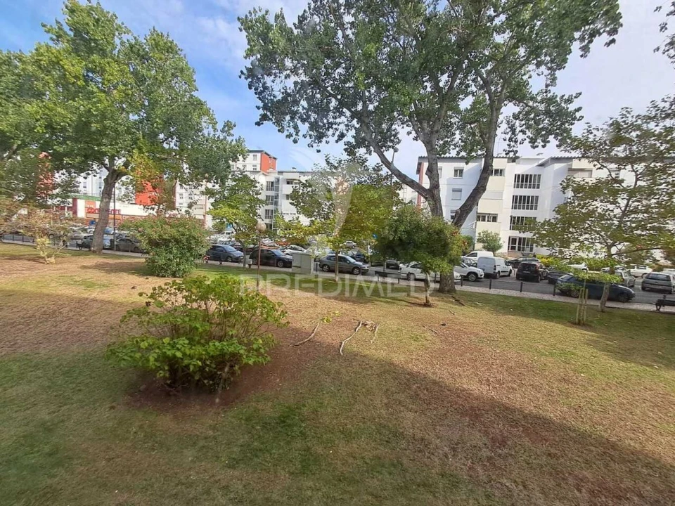 Apartamento T2 para Venda em Oeiras e São Julião da Barra, Paço de Arcos e Caxias Foto 2