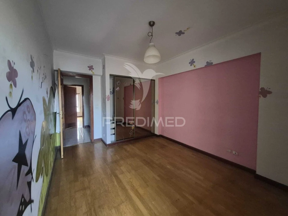 Apartamento T3 para Venda em Carregado e Cadafais Foto 8