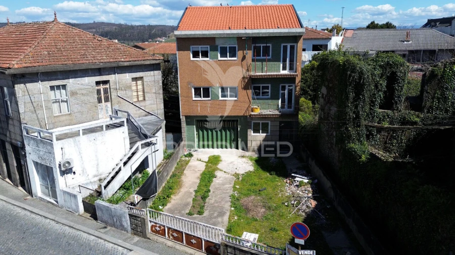 Moradia T3 para Venda em Vila Cova da Lixa e Borba de Godim Foto 22