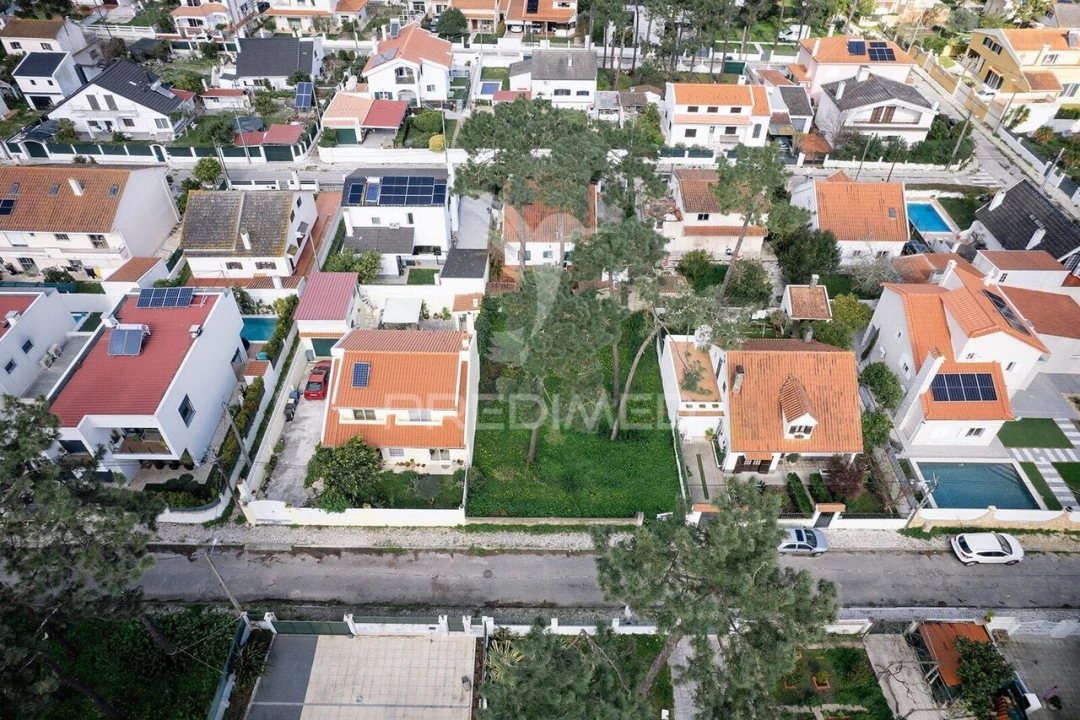 Terreno para Venda em Charneca de Caparica e Sobreda Foto 12