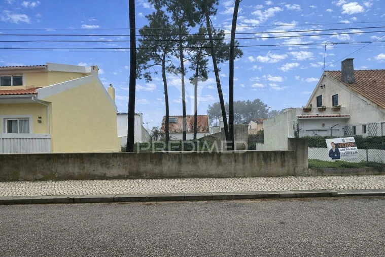 Terreno para Venda em Charneca de Caparica e Sobreda Foto 14