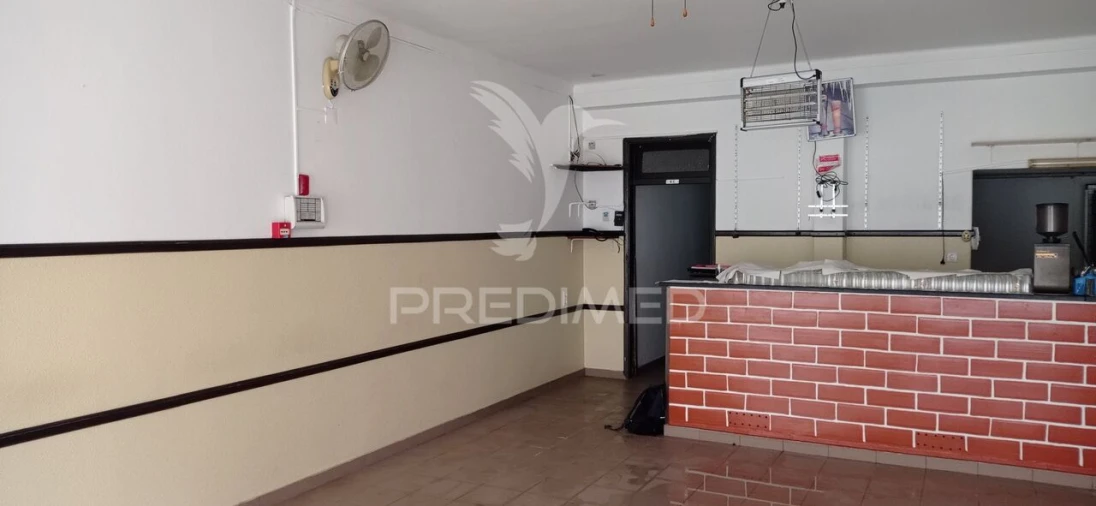 Loja para Venda em Tramagal Foto 3