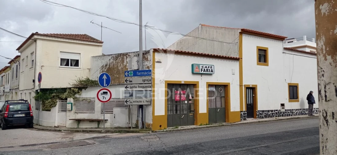 Loja para Venda em Tramagal Foto 1