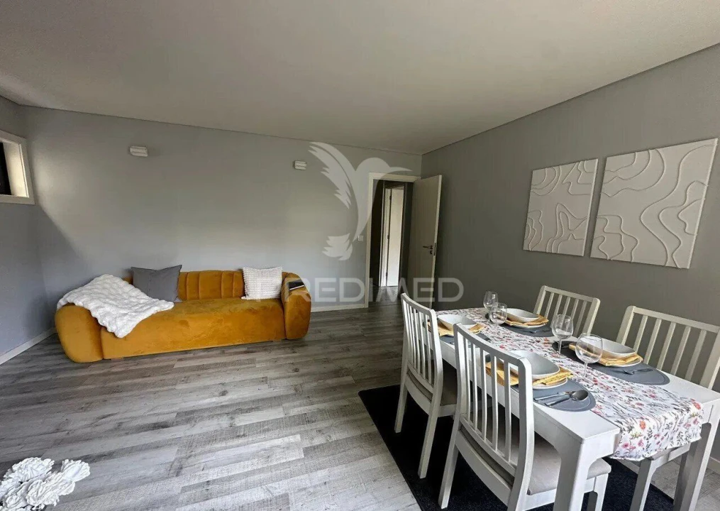 Apartamento T1 para Venda em Cedofeita, Santo Ildefonso, Sé, Miragaia, São Nicolau e Vitória Foto 3