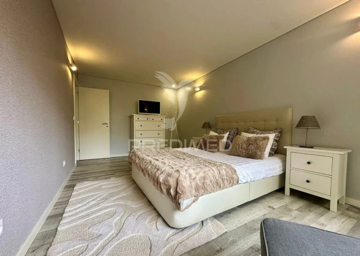 Apartamento T1 para Venda em Cedofeita, Santo Ildefonso, Sé, Miragaia, São Nicolau e Vitória Foto 2