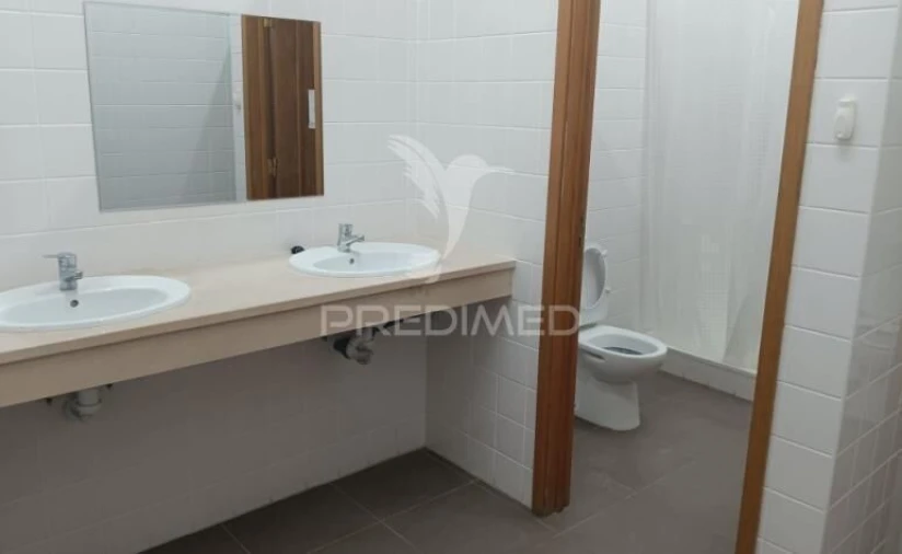 Armazém para Arrendamento em Santo Antão e São Julião do Tojal Foto 10