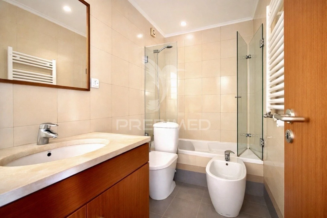 Apartamento T3 para Venda em Algés, Linda-A-Velha e Cruz Quebrada-Dafundo Foto 32