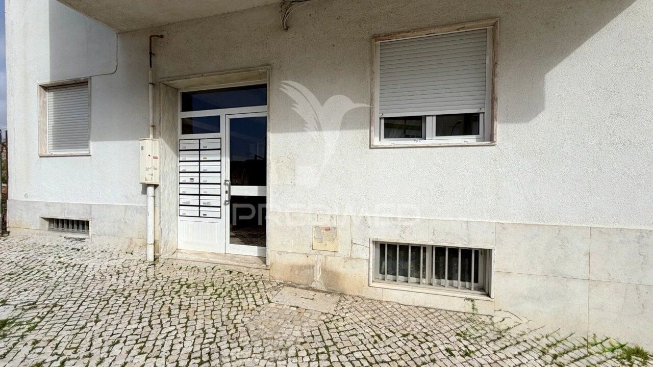 Apartamento T3 para Venda em Algés, Linda-A-Velha e Cruz Quebrada-Dafundo Foto 3