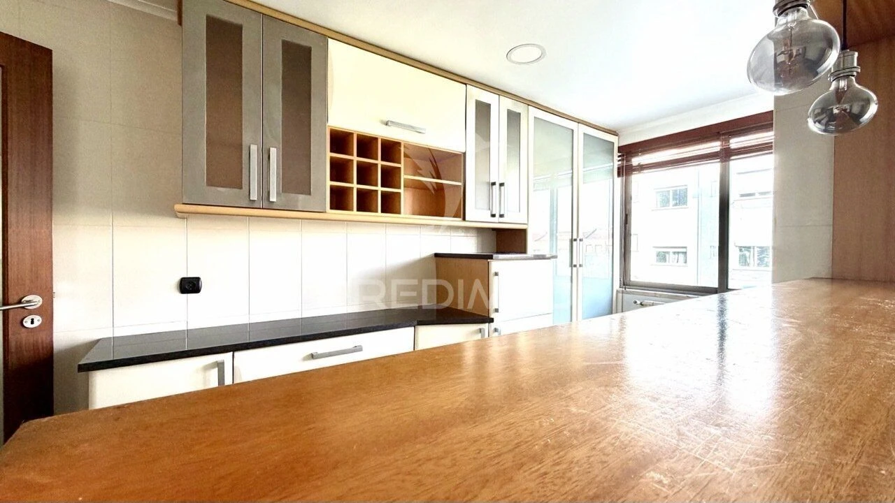 Apartamento T3 para Venda em Algés, Linda-A-Velha e Cruz Quebrada-Dafundo Foto 19