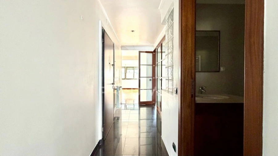 Apartamento T3 para Venda em Algés, Linda-A-Velha e Cruz Quebrada-Dafundo Foto 25