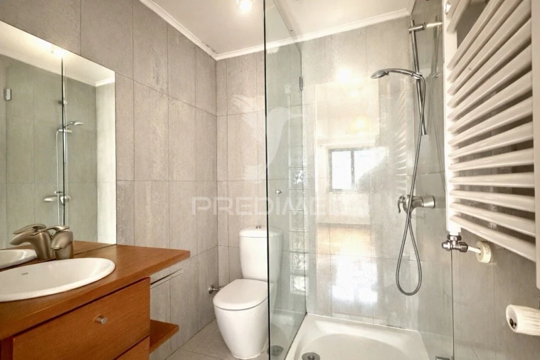 Apartamento T3 para Venda em Algés, Linda-A-Velha e Cruz Quebrada-Dafundo Foto 31