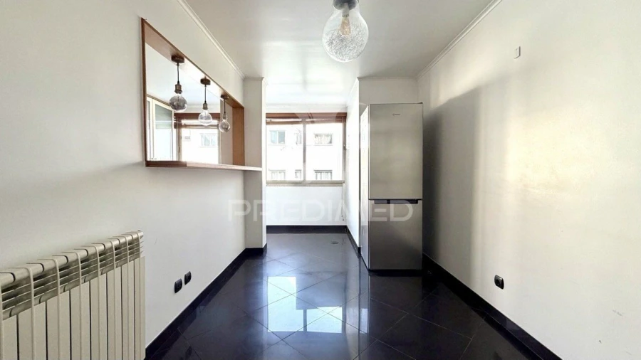 Apartamento T3 para Venda em Algés, Linda-A-Velha e Cruz Quebrada-Dafundo Foto 17