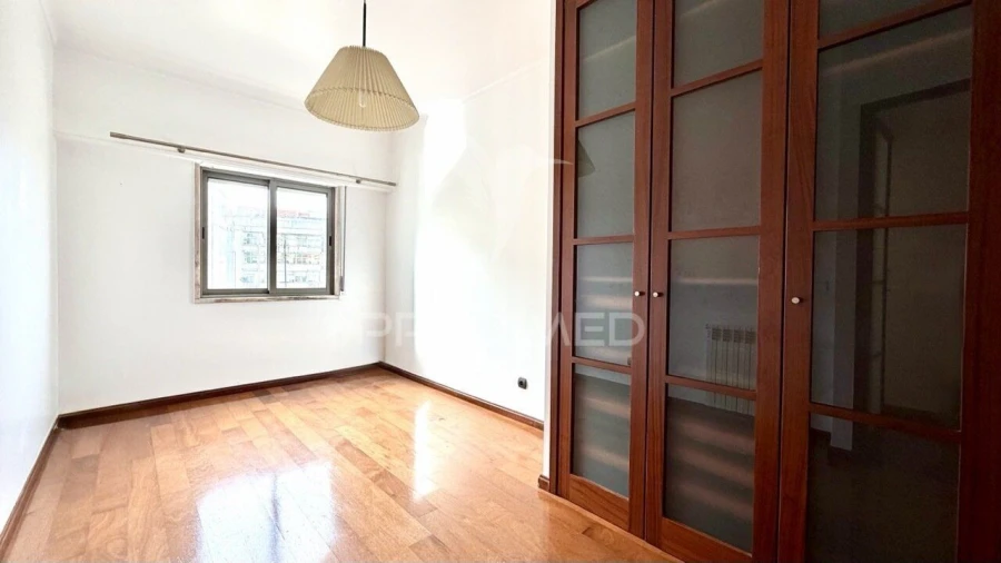 Apartamento T3 para Venda em Algés, Linda-A-Velha e Cruz Quebrada-Dafundo Foto 27