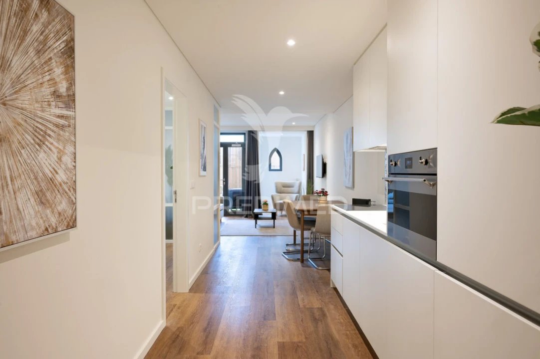 Apartamento T2 para Venda em Cedofeita, Santo Ildefonso, Sé, Miragaia, São Nicolau e Vitória Foto 2