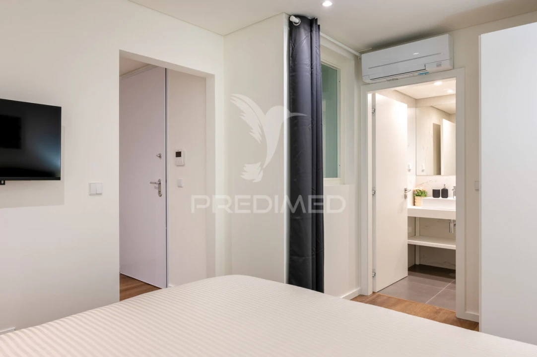 Apartamento T2 para Venda em Cedofeita, Santo Ildefonso, Sé, Miragaia, São Nicolau e Vitória Foto 22