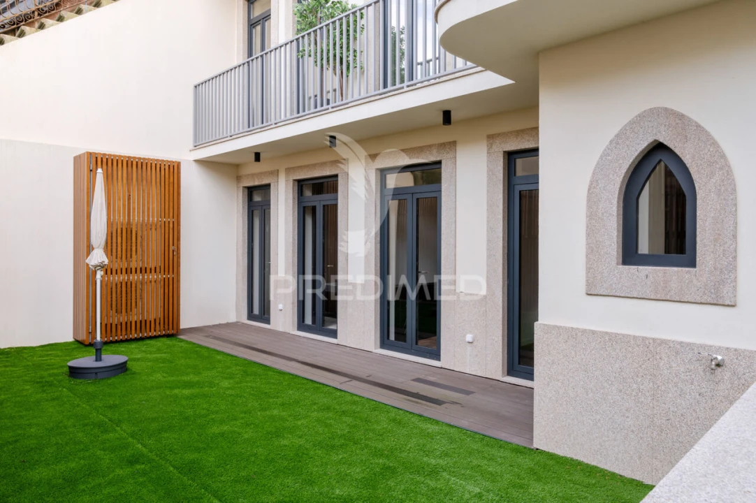 Apartamento T2 para Venda em Cedofeita, Santo Ildefonso, Sé, Miragaia, São Nicolau e Vitória Foto 1