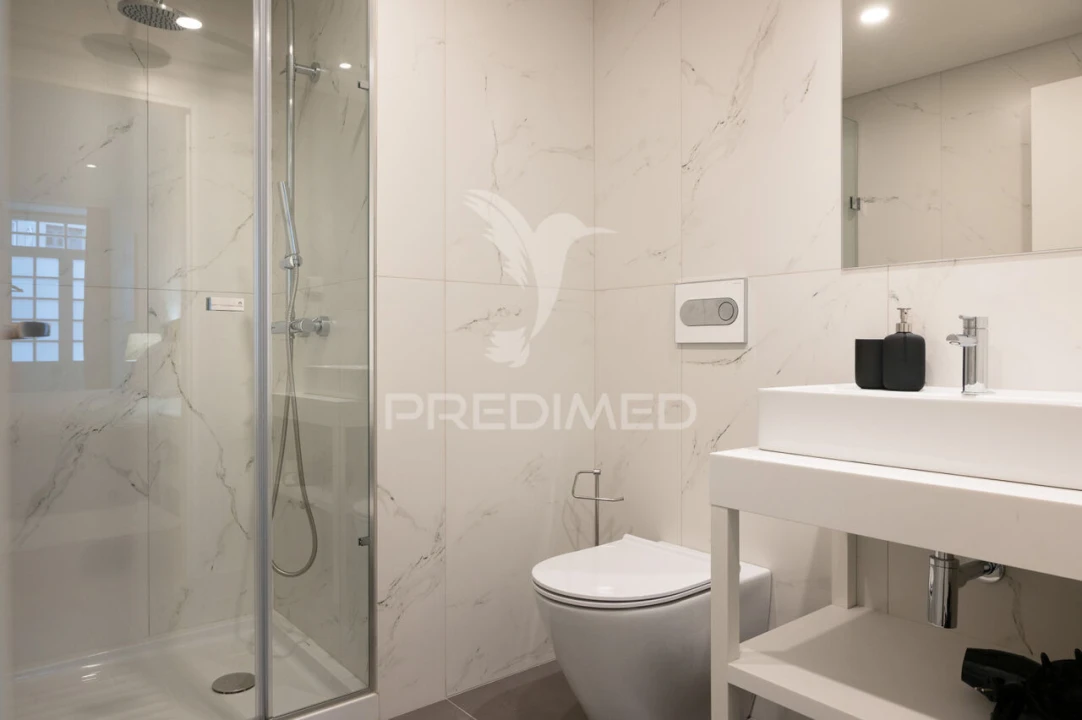 Apartamento T2 para Venda em Cedofeita, Santo Ildefonso, Sé, Miragaia, São Nicolau e Vitória Foto 7