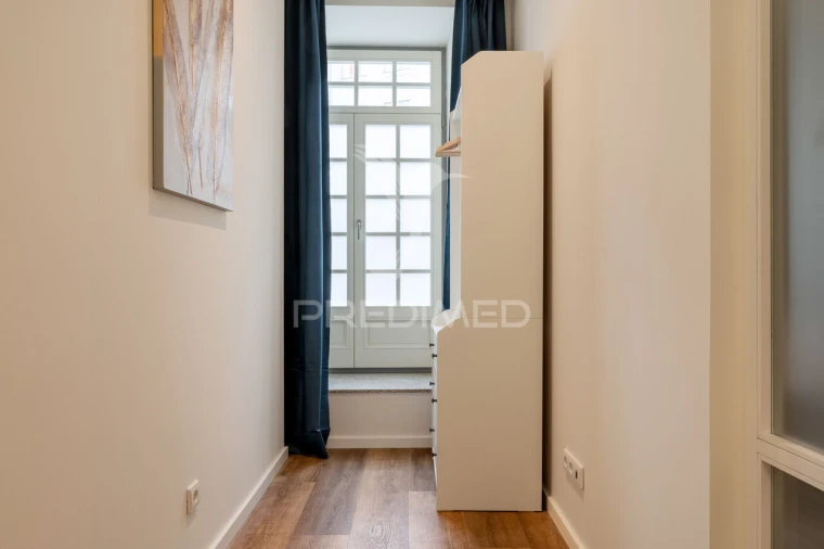 Apartamento T2 para Venda em Cedofeita, Santo Ildefonso, Sé, Miragaia, São Nicolau e Vitória Foto 4