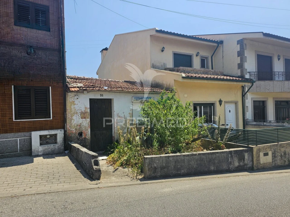 Moradia T2 para Venda em Vila Cova da Lixa e Borba de Godim Foto 3
