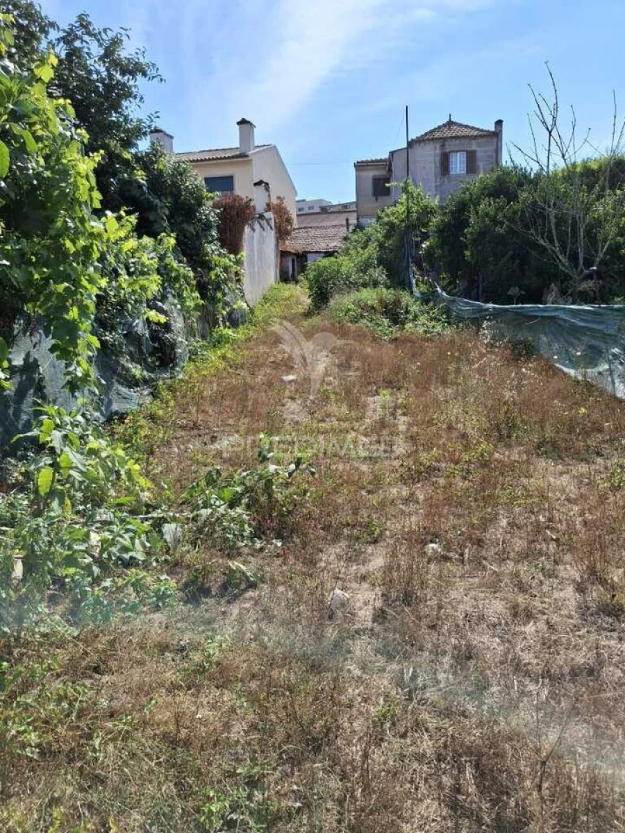 Moradia T2 para Venda em Vila Cova da Lixa e Borba de Godim Foto 4