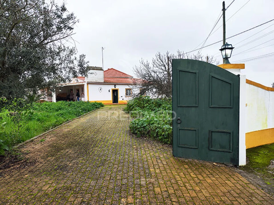 Quinta T2 para Venda em Alcórrego e Maranhão Foto 2