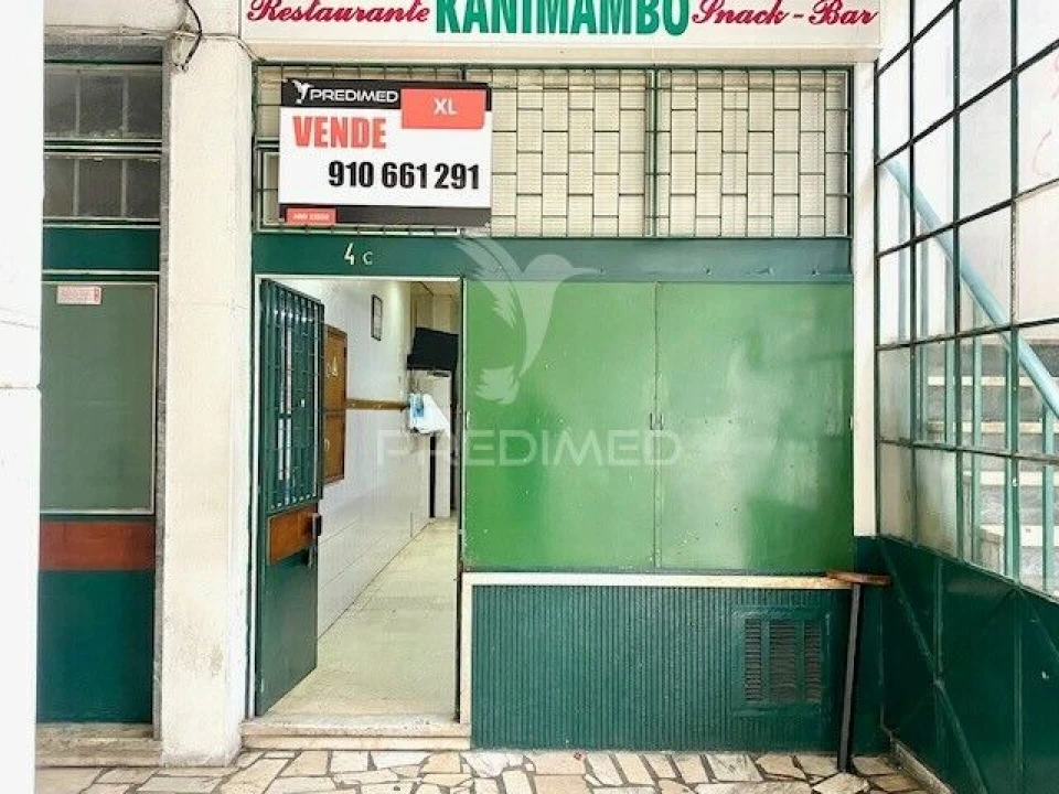 Loja para Venda em Santa Iria de Azoia, São João da Talha e Bobadela Foto 2