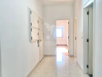 Apartamento T3 para Venda em Santa Iria de Azoia, São João da Talha e Bobadela